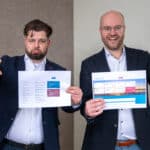 Wouter toont een minder goede website, Pieter een goede website na succesvolle implementatie CMS